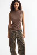 Brown color option