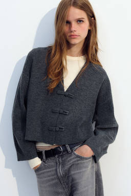 H&M - Women Grey V-Neck Knot-Button Cardigan