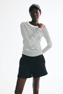 H&M - Women White Long-sleeved ribbed top