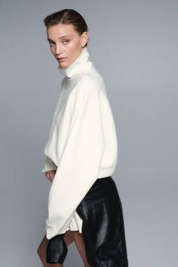H&M - Women White Oversized Turtleneck Jumper