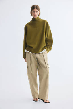 H&M - Women Green Oversized Turtleneck Jumper