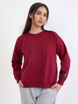Styli - Women Burgundy Solid Round Neck Long Sleeves Oversized Sweatshirt