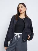 Black color option, Currently selected