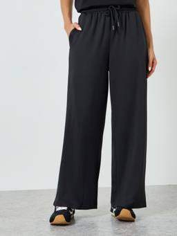 Styli - Women Black Solid Mid Rise Full Length Pant