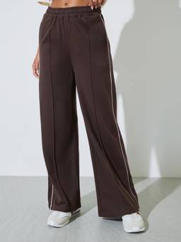 Styli - Women Brown Solid Mid Rise Full Length Pant