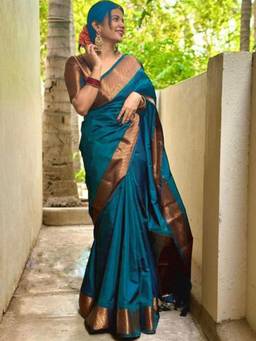 Mirraw - Elegant Blue Silk Blend Woven Saree