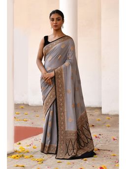 Naaritva Banaras - Elegant Grey Banarasi Crape Chiffon Silk Saree with Unstitched Blouse
