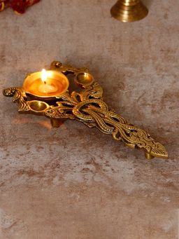 eCraftIndia - Ethnic Carved 7.5 Inch Brass Diya for Pooja Room and Temples