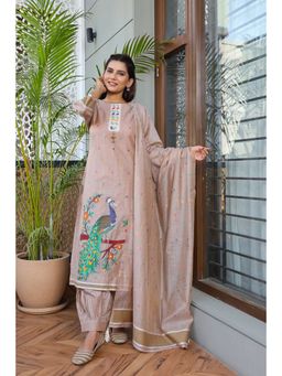 VGlame - Pink Woven Regular Kurta with Pant and Dupatta