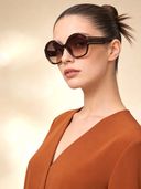 Brown color option, Currently selected