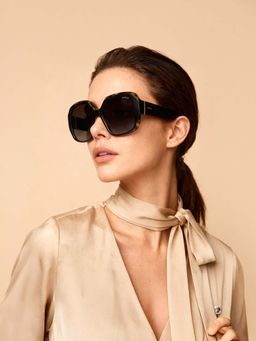 IDEE - Smoke Gradient Lens Square Sunglass Full Rim Shiny Black Frame (56)