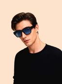 Blue color option, Currently selected