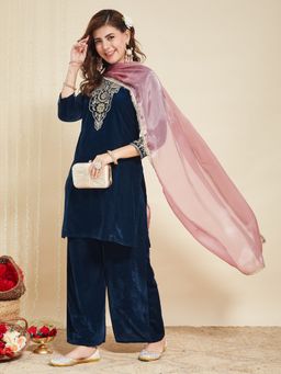 MOKOSH - Women Teal Velvet Kurta with Pant and Dupatta