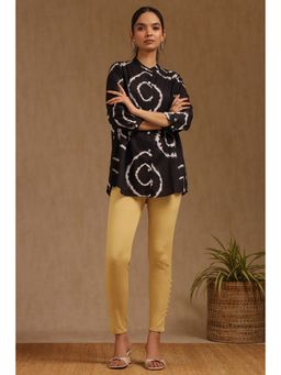 Soch - Women Yellow Solid Cotton Pant with 8 Buttons On Bottom