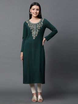 Aurelia - Green Embroidered Winter Kurta With Leggings (Set of 2)