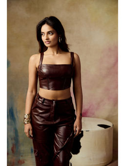 Lea Clothing - Women's Brown Solid Crop Top