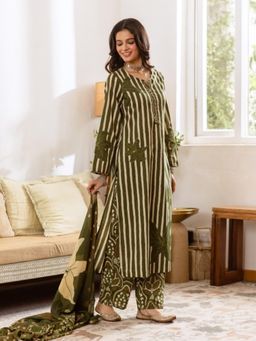 Autumnlane - Women Green Stripes Printed Kurta with Pant and Dupatta