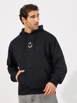Styli - Men Black Solid Relaxed Fit Hoodie