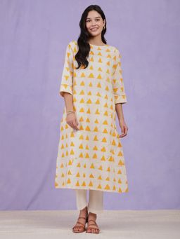 Pink Fort - Cotton Batik Geometric Print Yellow Kurta With Pant (Set of 2)