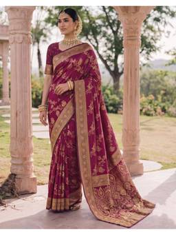 Nyri - Weaving Magenta Silk Saree