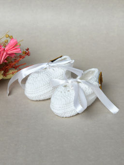 FUNKRAFTS - White Cute Bow Design Handmade Baby Crochet Booties (6-12 Months)