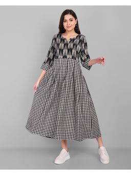 Mera Rang - Checked Maxi Dress