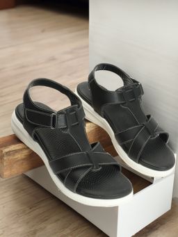 Carlton London - Women Black Color Comfortable Backstrap Sandals