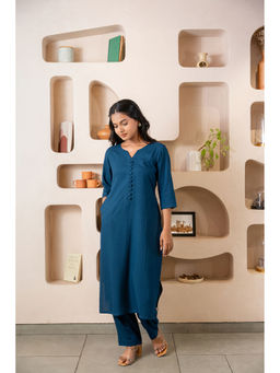 GulaboSitabo - Blue Round Neck Regular Sleeve Kurta with Pant (Set of 2)