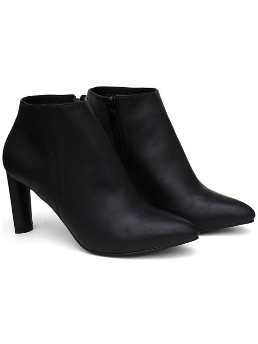 Qichqiriq va nola bilan uy qurilishi porno