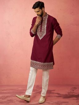 Vastramay - Maroon Chanderi Regular Full Sleeves Kurta With Pyjama