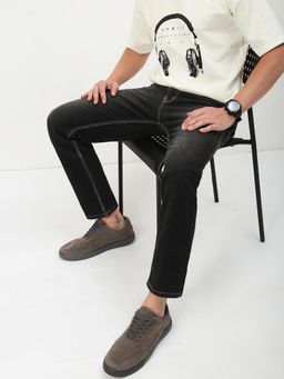 SHOWOFF - Men Black Solid Straight Fit Jeans