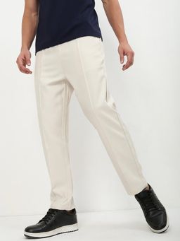 SHOWOFF - Men Cream Solid Straight Fit Trouser