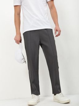 SHOWOFFFF - Men Grey Solid Straight Fit Trouser