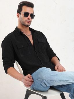 SHOWOFF - Men Black Solid Slim Fit Shirt