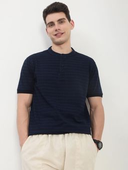 SHOWOFF - Men Navy Blue Checked Henley Collar T-Shirt