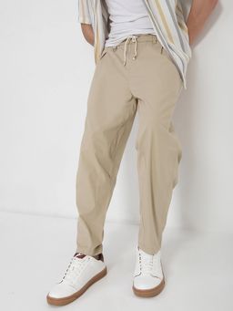 SHOWOFF - Edition Mens Beige Solid Straight Fit Casual Trouser