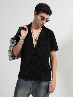 SHOWOFF - Men Black Velvet Collar Neck Casual Shirt