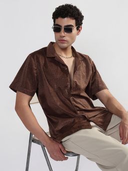 SHOWOFF - Men Brown Velvet Collar Neck Casual Shirt