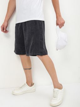 SHOWOFF - Men Grey Solid Cotton Regular Fit Shorts