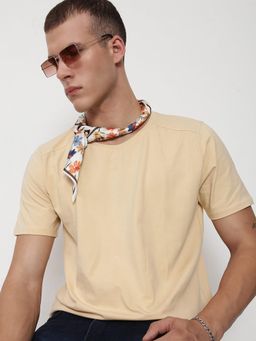 SHOWOFF - Men Cream Round Neck Regular Fit T-Shirt