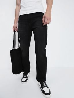 SHOWOFF - Men Black Straight Fit Jeans