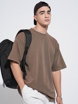 SHOWOFF - Men Brown Short Sleeves Round Neck Oversized T-shirt
