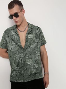 SHOWOFF - Men Green Viscose Rayon Relaxed Fit Abstract Shirt