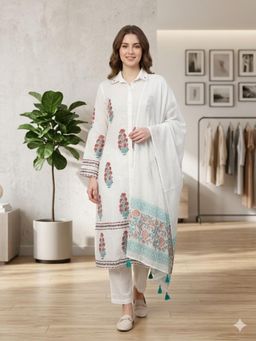 MAAND - White Floral Full Sleeves Kurta Pant & Dupatta
