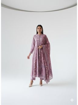 MAAND - Purple Floral Three Fourth Sleeves Kurta Pant & Dupatta