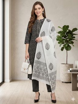MAAND - Black Printed Three Fourth Sleeves Kurta Pant & Dupatta