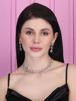 STILEADDA - Glamour White Ad Sleek Jewellery Set