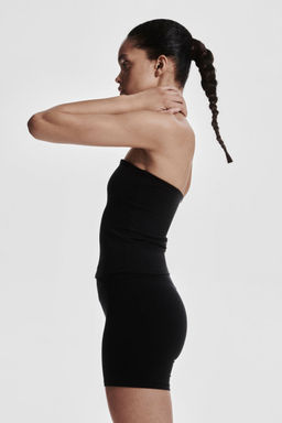 H&M - Women Black Sports Tube Top With SoftMove