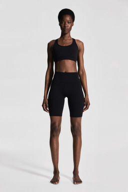 H&M - Women Black Sports Cycling Shorts With SoftMove