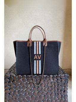 ODDCAT - Navy Blue Solid Handbag